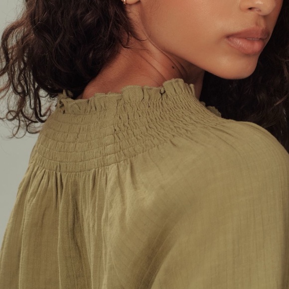 NWT Anthropologie Porridge Long-Sleeve Gauze Smocked Top M - Picture 5 of 12